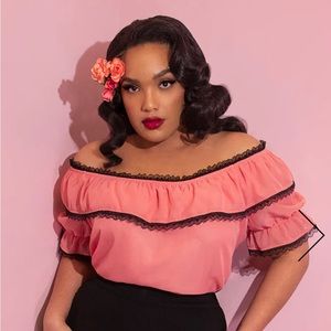 NWT VIXEN CHIFFON PEASANT TOP IN PEACH WITH BLACK LACE VIXEN BY MICHELINE PITT